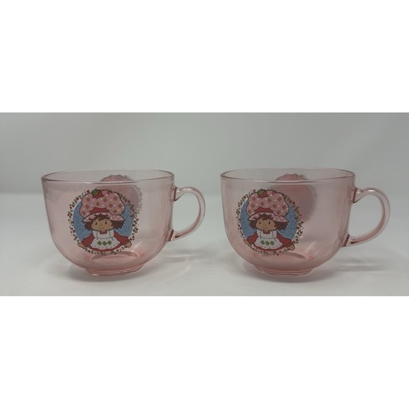 2025 Shortcake IP Holdings Other - 2 Strawberry Shortcake Pink Glass Coffee Mugs Tea Cups, Beverage Glasses NEW!